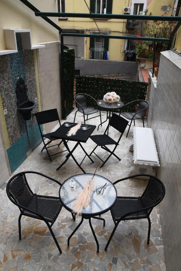 Napul'E Bed and Breakfast Napoli Eksteriør billede